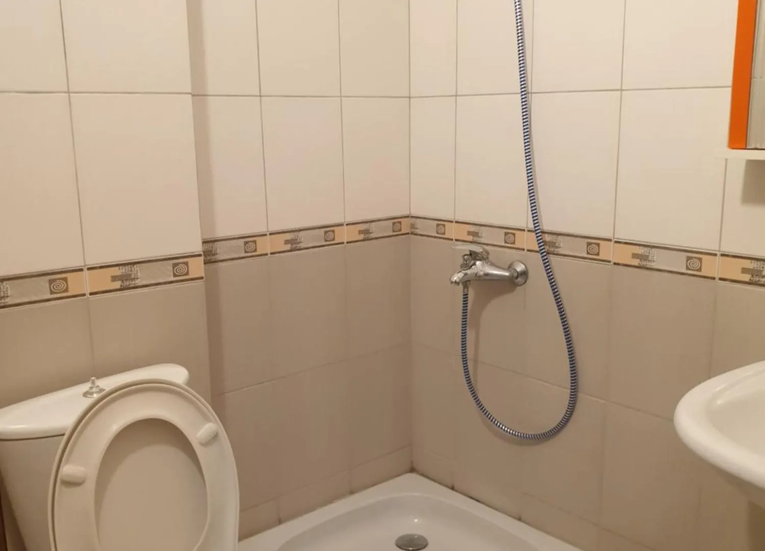 2 Bedroom Apartment 100M From Beach Sarande Albania